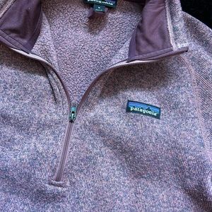 Patagonia Woman’s 3/4 zip sweatshirt. Like new! Wore about 3 times.